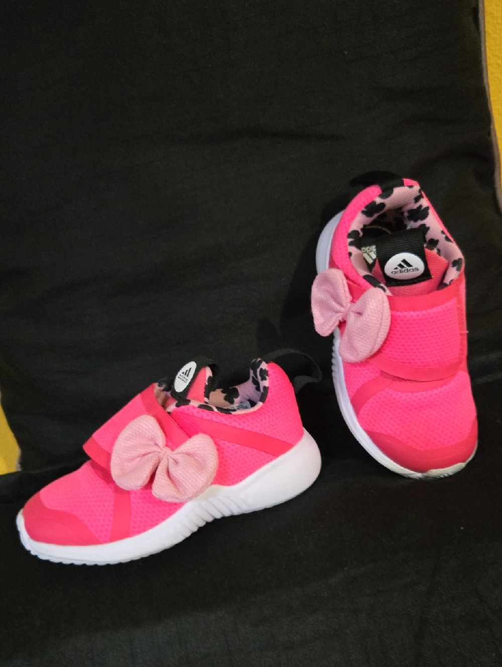 adidas Kids Hot Pink Bow Slip-On Sneakers  White Sole Sz 8.5 Pre Owned Minnie M